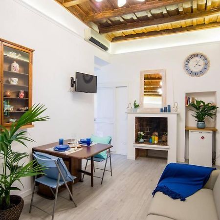 Colosseum/Panisperna Nina Apartament With Terrace روما المظهر الخارجي الصورة