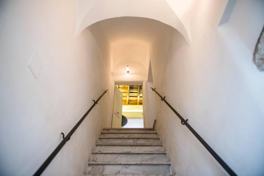 Colosseum/Panisperna Nina Apartament With Terrace روما المظهر الخارجي الصورة
